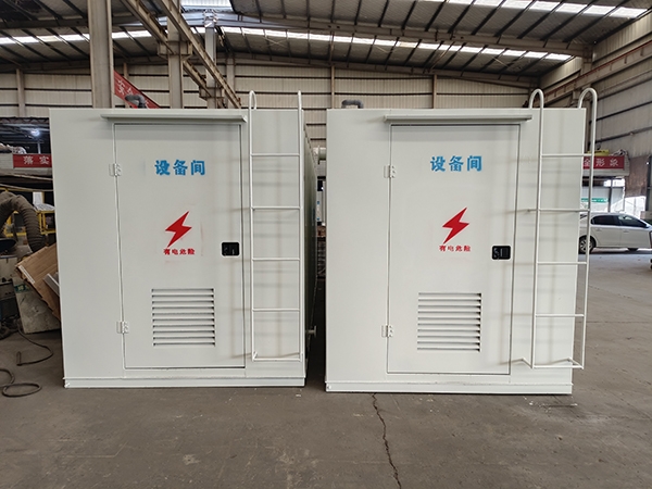 污水處理設備發(fā)貨現場